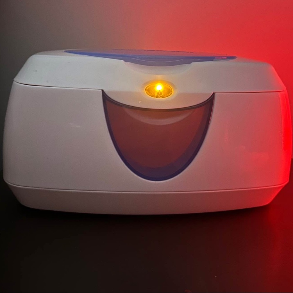 Baby wipe warmer
